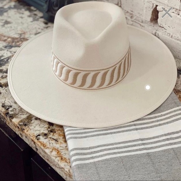 The Lydia - Picture 2 of 3